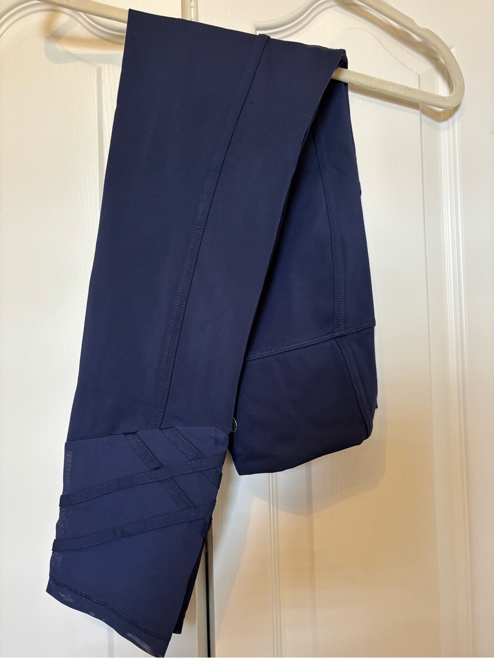 Women’s Lilly Pulitzer Luxletic Leggings. Good Condition. Size M.